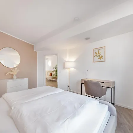 Mango Living I Hideaway I 2 Schlafzimmer I 77qm - Bright Collection * Monchengladbach